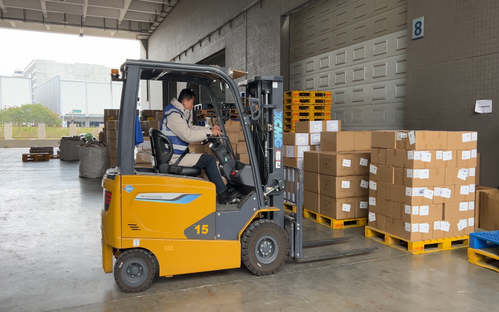 emc易倍鲲鹏助力快递物流行业发展