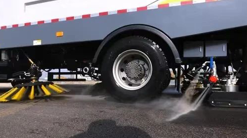 全力以“复”洗城清淤，emc易倍在行动！