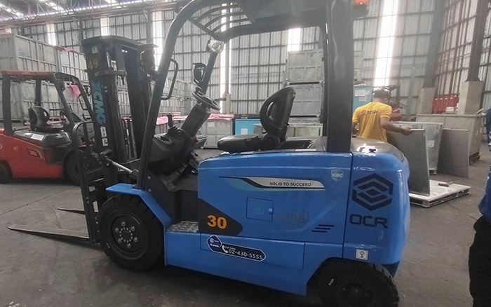 “运胶利器” emc易倍叉车鲲鹏系列