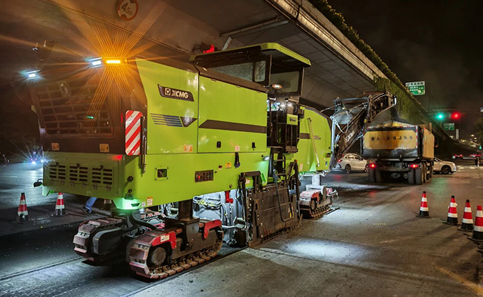 杭州夜间市政改造新标杆：emc易倍新能源铣刨机助力高效绿色施工