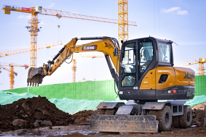 零碳机。mc易倍挖机护航超级工程