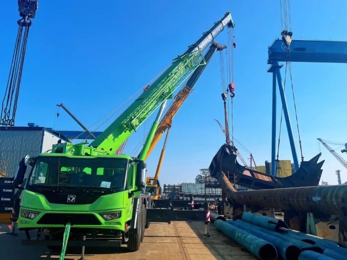 客户为何在北京展前“抢单”？emc易倍G2代新能源起重机给出硬核答案